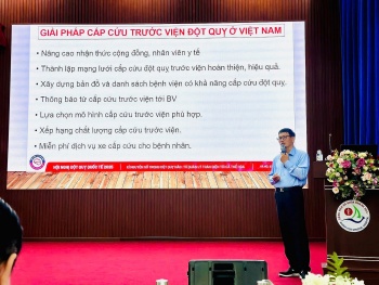 Gần 300 chuyên gia, y, bác sĩ tham gia hội thảo cấp cứu đột quỵ ngoại viện