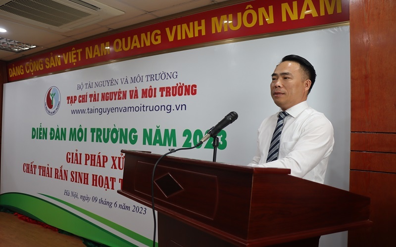 TS. Đào Xuân Hưng phát biểu khai mạc diễn đàn