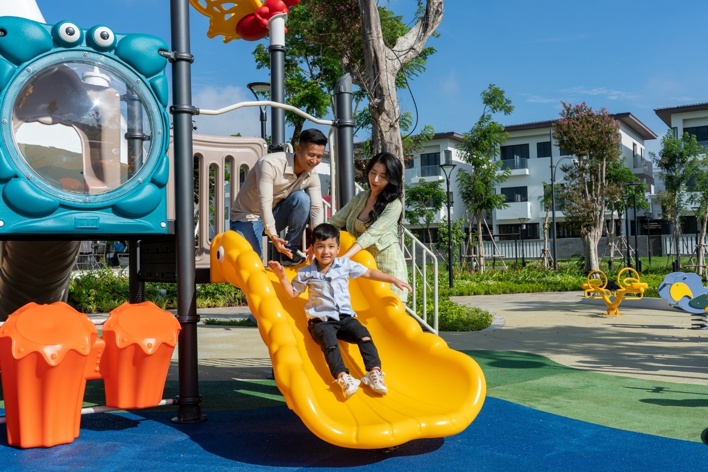 Cư dân hài lòng với tiện ích được vận hành đồng bộ Cư dân hài lòng với tiện ích được vận hành đồng bộ