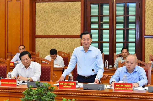 Phó Thủ tướng Chính phủ Lê Minh Khái phát biểu tại Hội nghị - Ảnh: VGP/Nguyễn Hoàng