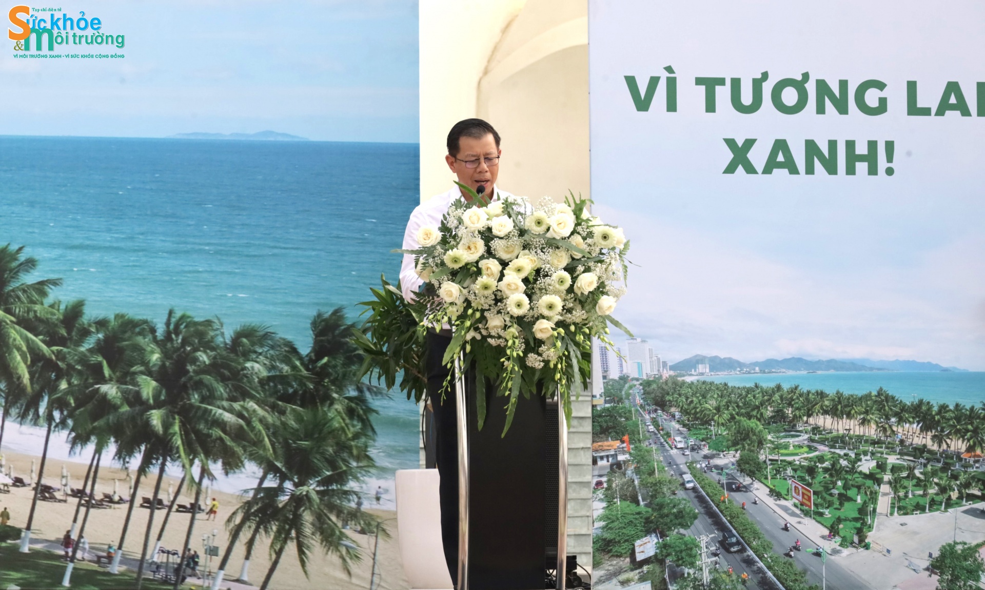 Ông Nguyễn Việt Quang – Phó Chủ tịch kiêm Tổng Giám đốc Tập đoàn Vingroup, cam kết đáp ứng điều kiện Xanh trong 7 lĩnh vực thiết yếu “Hành động Xanh – Vì tương lai Xanh” Khánh Hoà.