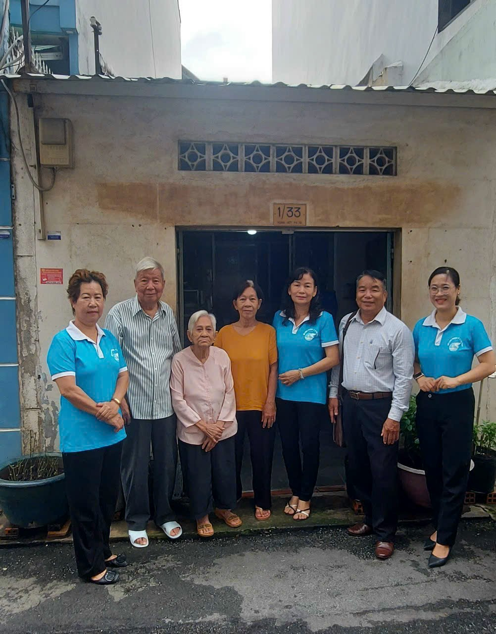 Thăm, tặng quà cho mẹ Việt Nam anh hùng nhân kỷ niệm ngày Thương binh liệt sĩ