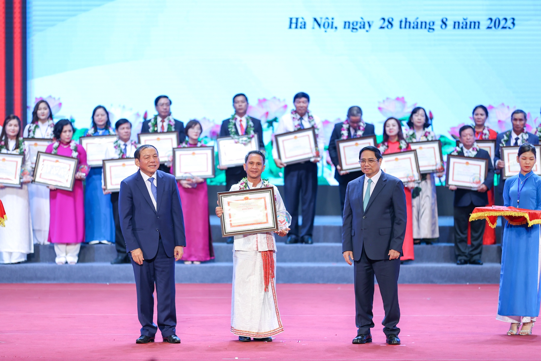 Thủ tướng: Văn hóa là nền tảng tinh thần, nguồn lực nội sinh, động lực đột phá cho sự phát triển