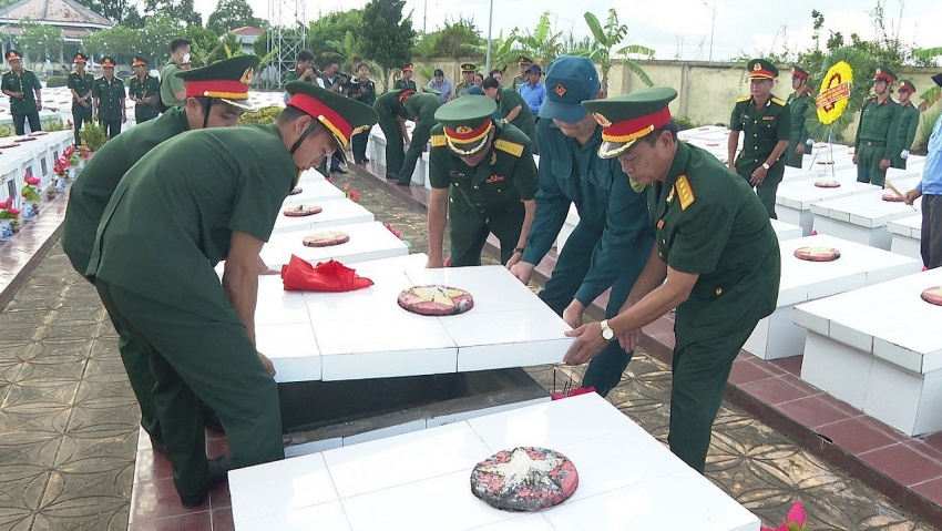 Cần Thơ truy điệu, an táng 4 hài cốt liệt sĩ