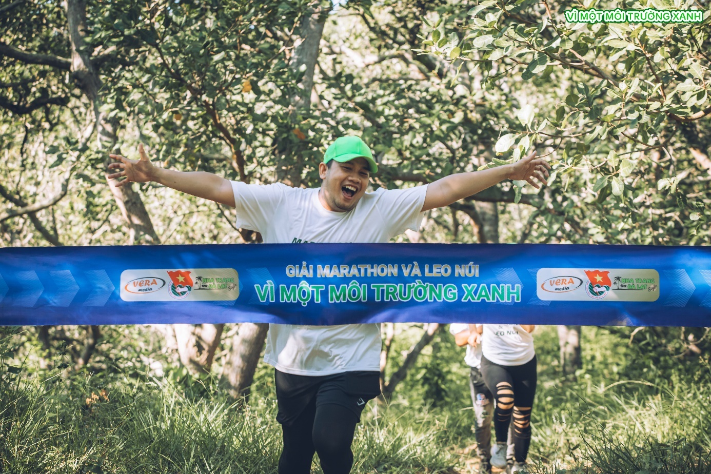 Giải Marathon và Leo núi “Vì một môi trường xanh” Giải Marathon và Leo núi “Vì một môi trường xanh”