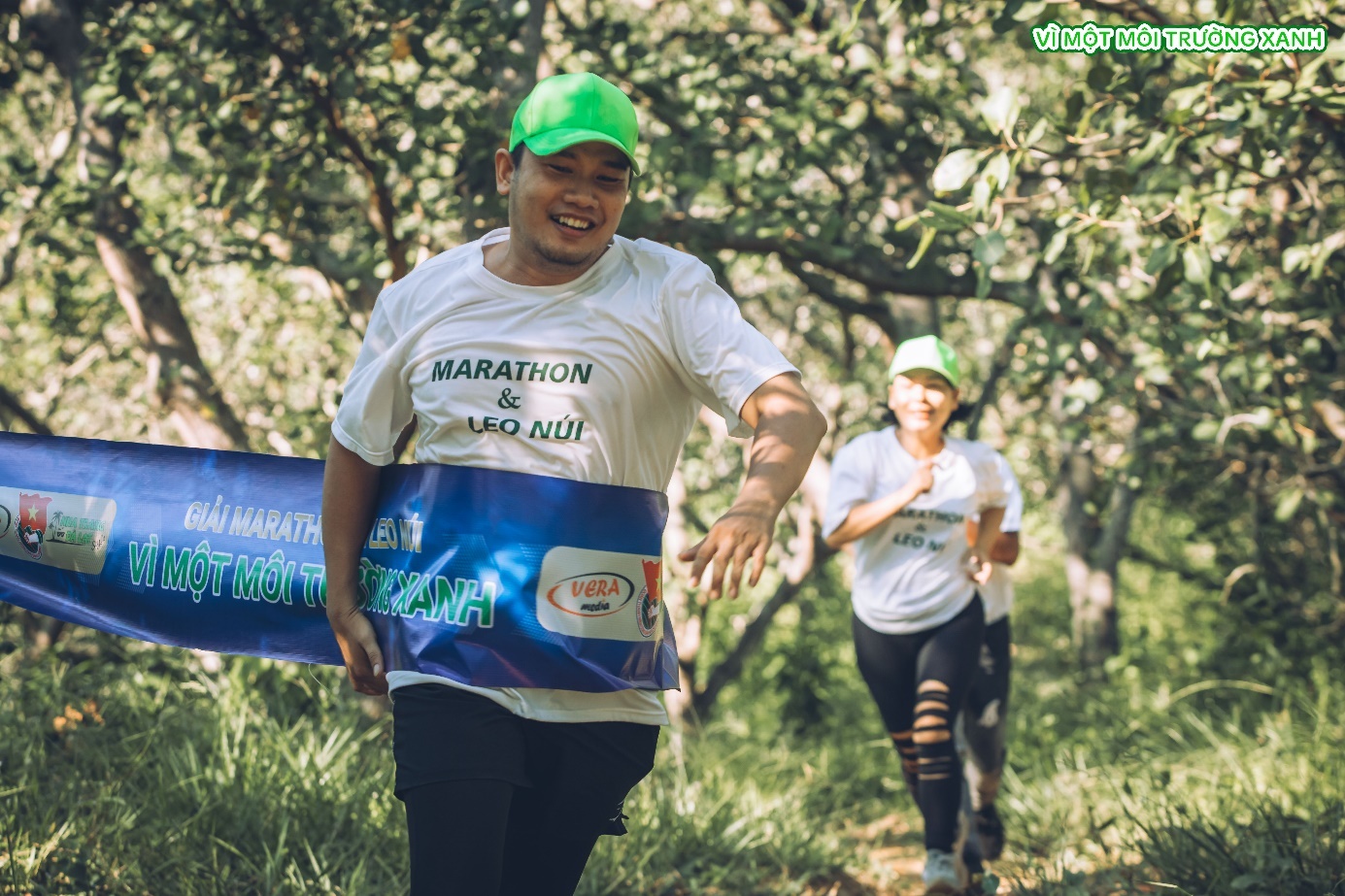 Giải Marathon và Leo núi “Vì một môi trường xanh” Giải Marathon và Leo núi “Vì một môi trường xanh”