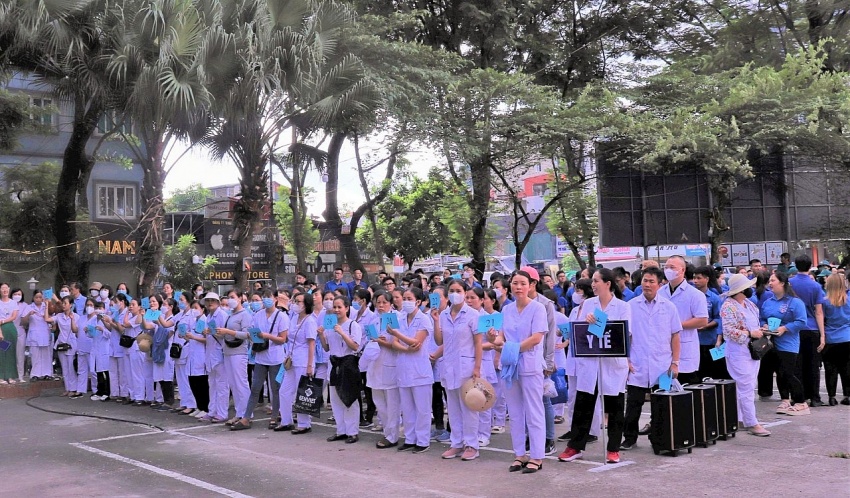 Quận Hoàng Mai: Làm sạch môi trường, ngăn chặn ổ dịch sốt xuất huyết