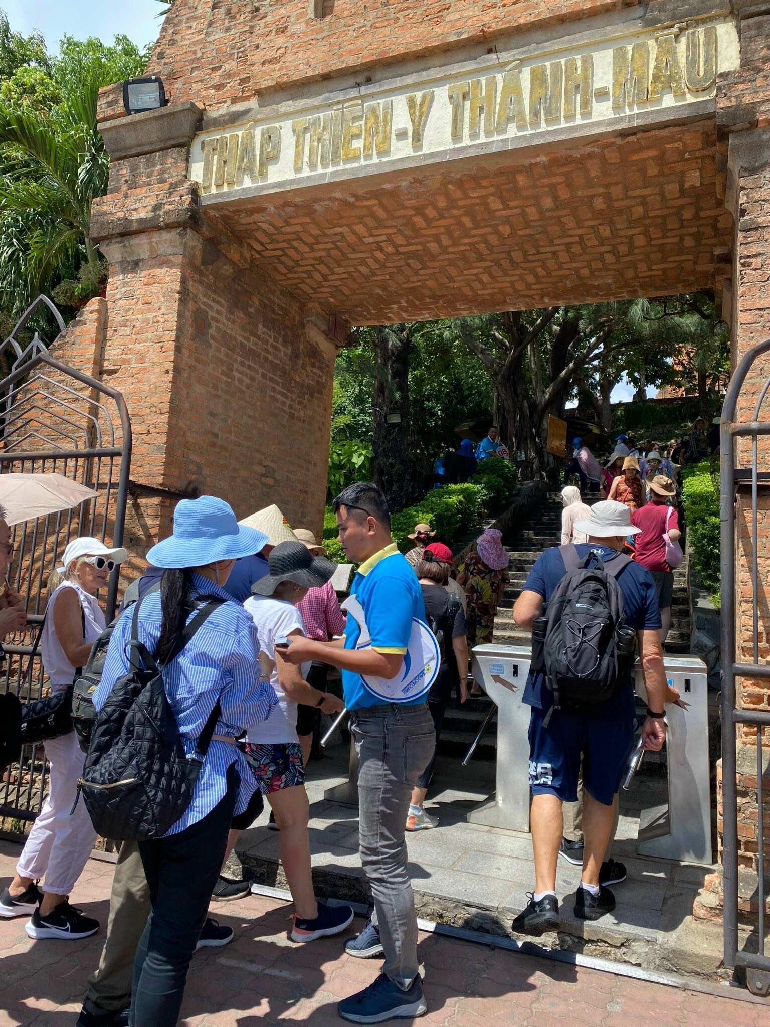 4.000 khách quốc tế đến Nha Trang trên tàu du lịch SPECTRUM OF THE SEA