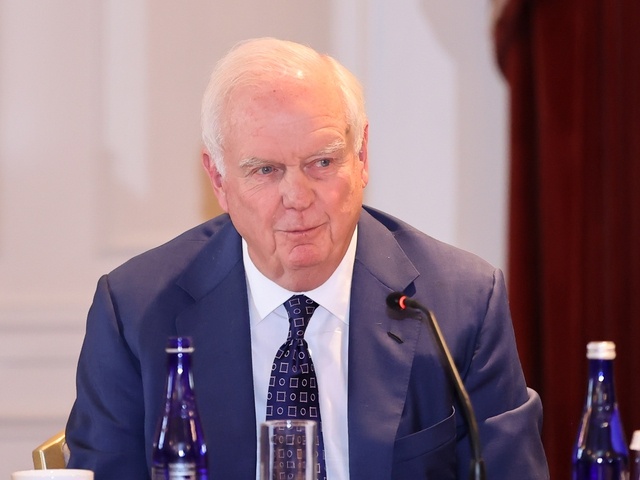 GS. Thomas Vallely, Giám đốc Chương trình Việt Nam, Đại học Harvard Kennedy phát biểu - Ảnh: VGP/Nhật Bắc