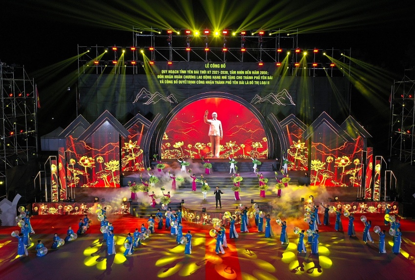 Lễ công bố Quy hoạch tỉnh Yên Bái thời kỳ 2021-2030 và Quyết định công nhận thành phố Yên Bái là đô thị loại II