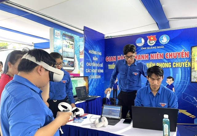 Quảng Ngãi có chỉ số chuyển đổi số tăng mạnh nhất cả nước năm 2022 - Ảnh: VGP/Lưu Hương