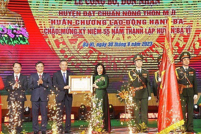 Huyện Ba Vì đạt danh hiệu chuẩn nông thôn mới