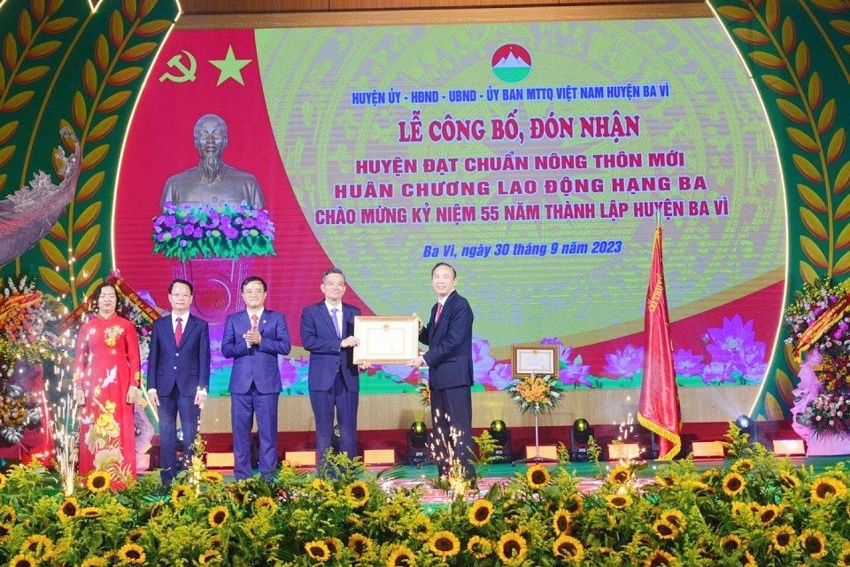 Huyện Ba Vì đạt danh hiệu chuẩn nông thôn mới