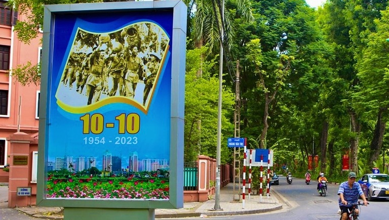 Hà Nội tăng cường vệ sinh môi trường nhân dịp Ngày Giải phòng Thủ Đô