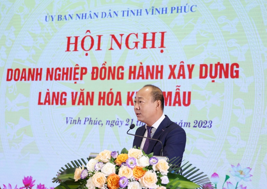 Đại diện Công ty chăn nuôi Việt Nam phát biểu. Ảnh: Khánh Linh-Trà Hương