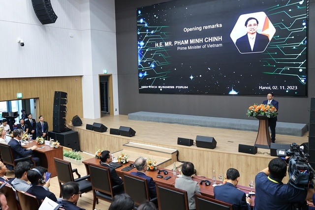 Thủ tướng đề nghị các tập đoàn công nghệ cao của Hà Lan tiếp tục tích cực phối hợp với phía Việt Nam để mở rộng các hoạt động hợp tác, đầu tư; cùng nhau triển khai các hoạt động hợp tác kinh doanh hiệu quả, thành công, đem lại lợi ích thiết thực cho hai nước - Ảnh: VGP/Nhật Bắc