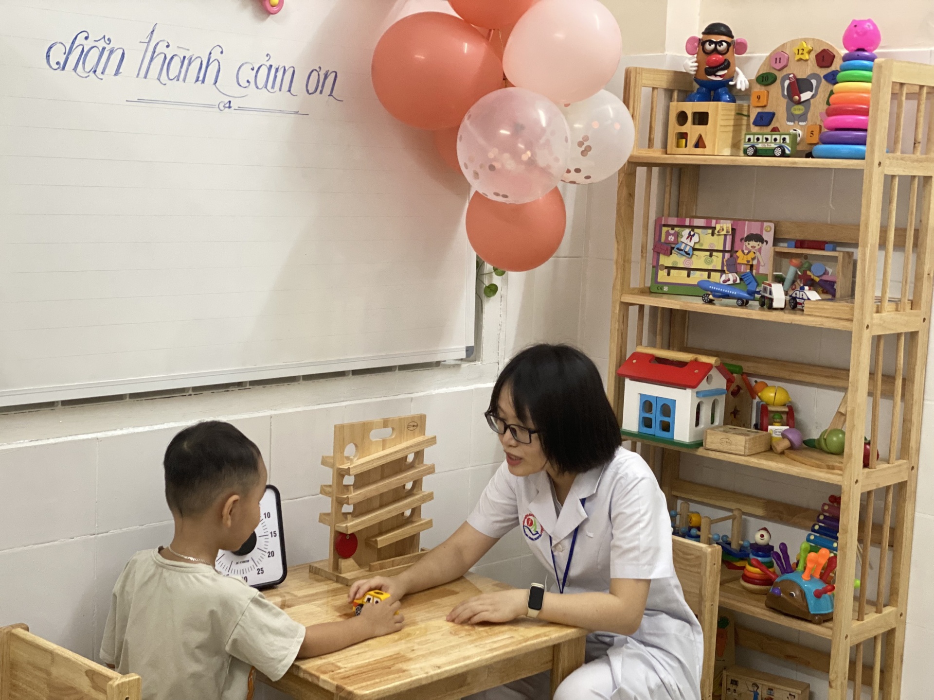 Bệnh viện Đa khoa tỉnh Khánh Hòa: Phòng Khám Ngôn ngữ trị liệu chính thức đi vào họat động Bệnh viện Đa khoa tỉnh Khánh Hòa: Phòng Khám Ngôn ngữ trị liệu chính thức đi vào họat động