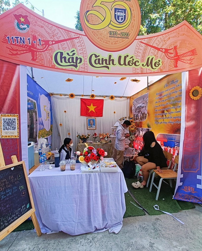 Trường THPT Trương Định  tự hào chặng đường 50 phát triển