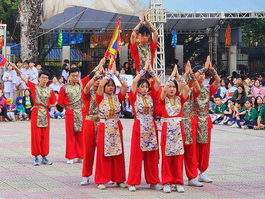 Trường THPT Trương Định  tự hào chặng đường 50 phát triển