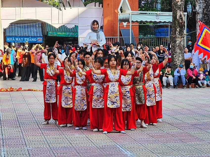 Trường THPT Trương Định  tự hào chặng đường 50 phát triển