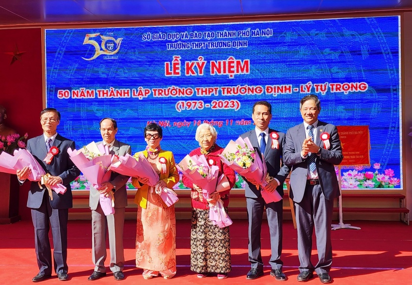 Lễ kỷ niệm 50 năm ngày thành lập Trường THPT Trương Định