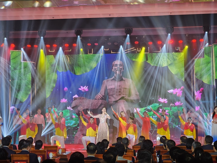 Hà Nội: Quận Hoàng Mai Kỷ niệm 20 năm ngày thành lập Hà Nội: Quận Hoàng Mai Kỷ niệm 20 năm ngày thành lập