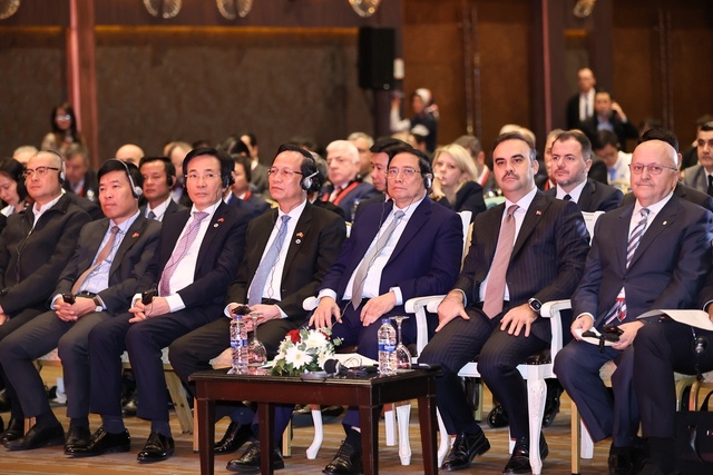 Thủ tướng và các đại biểu dự Diễn đàn doanh nghiệp Thổ Nhĩ Kỳ-Việt Nam - Ảnh: VGP/Nhật Bắc