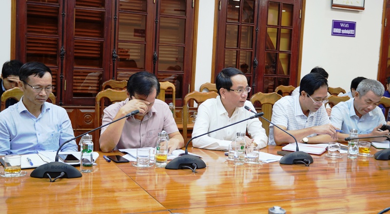 Đồng chí Phó Chủ tịch UBND tỉnh Phan Mạnh Hùng phát biểu tại buổi làm việc. Đồng chí Phó Chủ tịch UBND tỉnh Phan Mạnh Hùng phát biểu tại buổi làm việc.