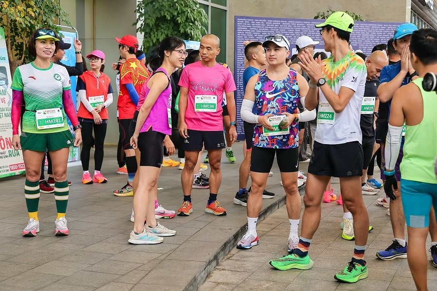 Hanoi Half Marathon 2023 - Chạy vì rùa Hanoi Half Marathon 2023 - Chạy vì rùa