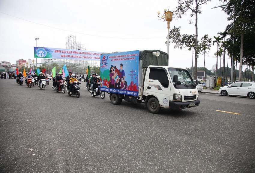 Vĩnh Phúc: Mít tinh, diễu hành hưởng ứng Tháng hành động quốc gia về dân số và Kỷ niệm Ngày dân số Việt Nam (26/12)