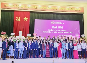 ong dinh thai quang duoc bau lam pho chu tich tong thu ky hiep hoi thiet ke mau va sang tao my thuat viet nam