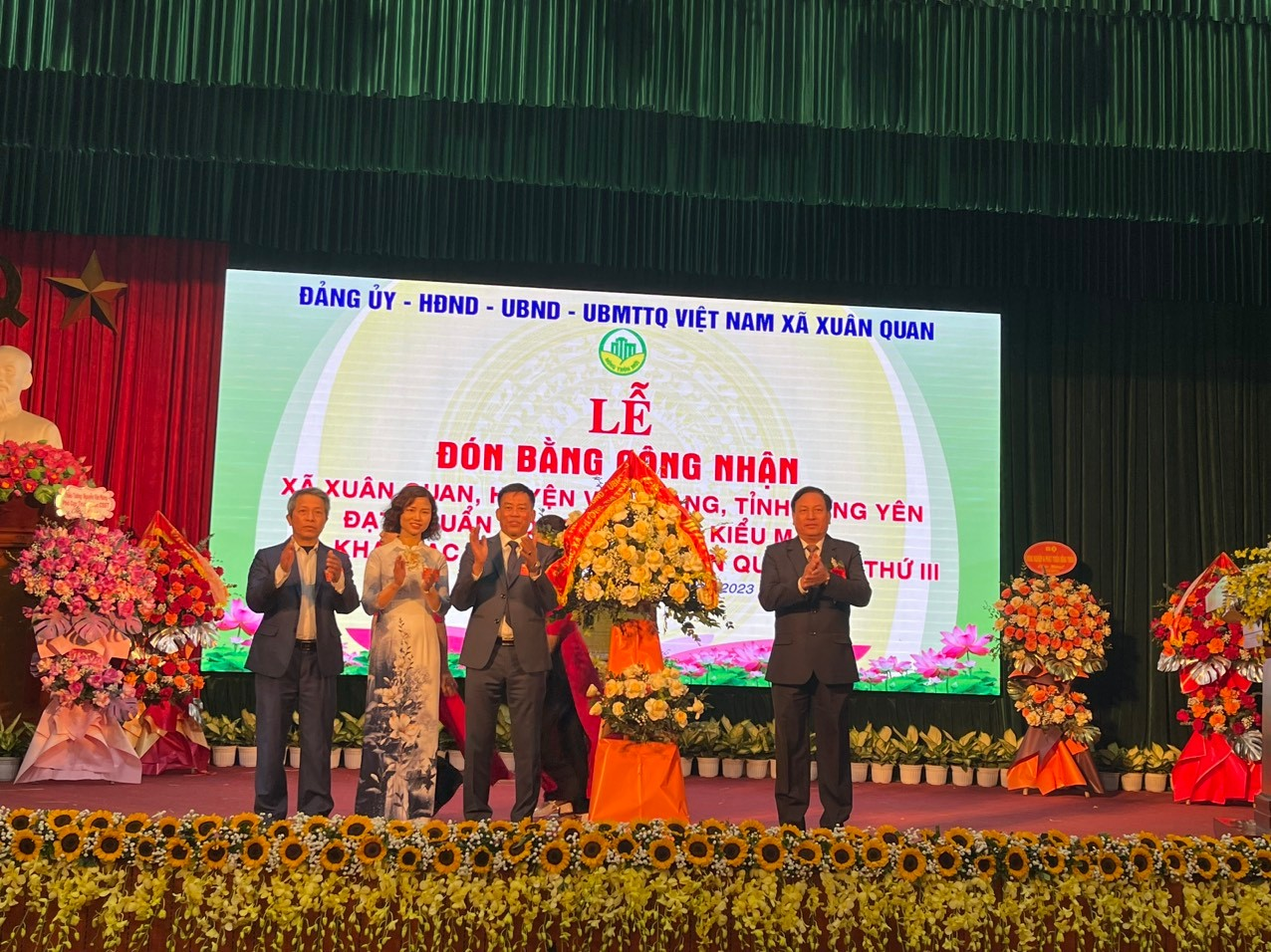 Xuân Quan: Rực rỡ sắc hoa Xuân Quan: Rực rỡ sắc hoa