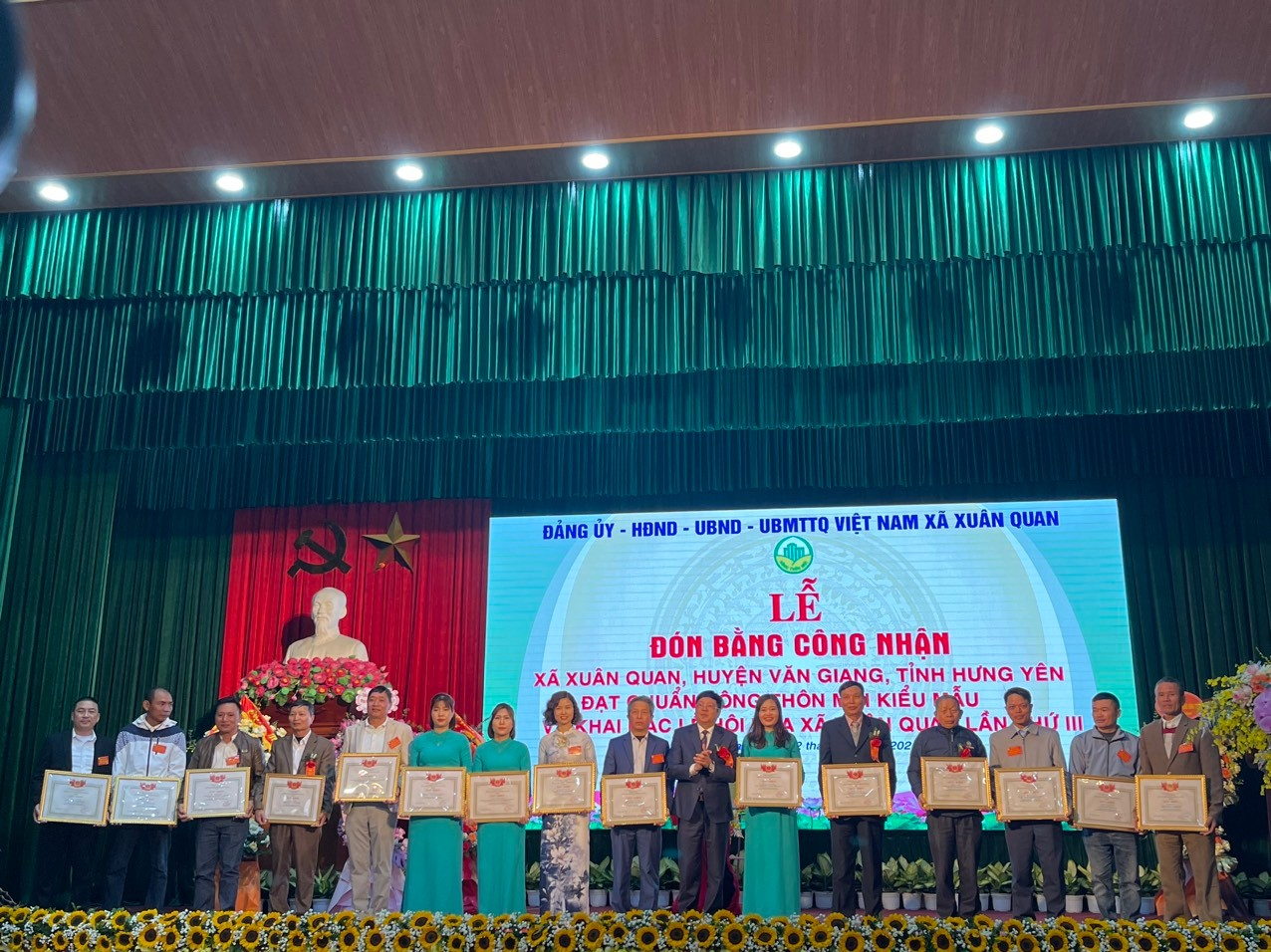 Xuân Quan: Rực rỡ sắc hoa Xuân Quan: Rực rỡ sắc hoa