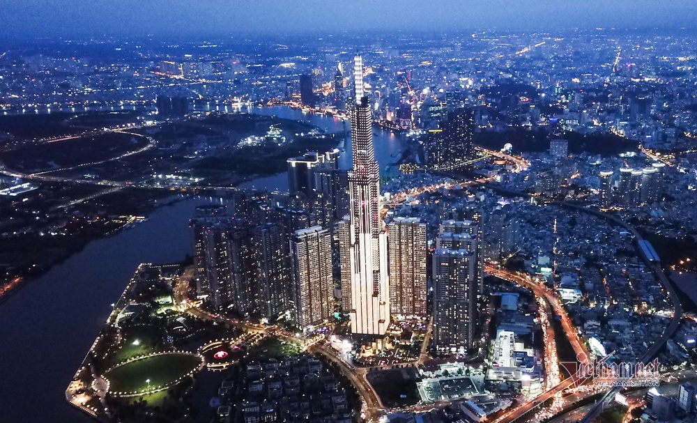 Nhìn lại kinh tế TP. Hồ Chí Minh năm 2023 Nhìn lại kinh tế TP. Hồ Chí Minh năm 2023