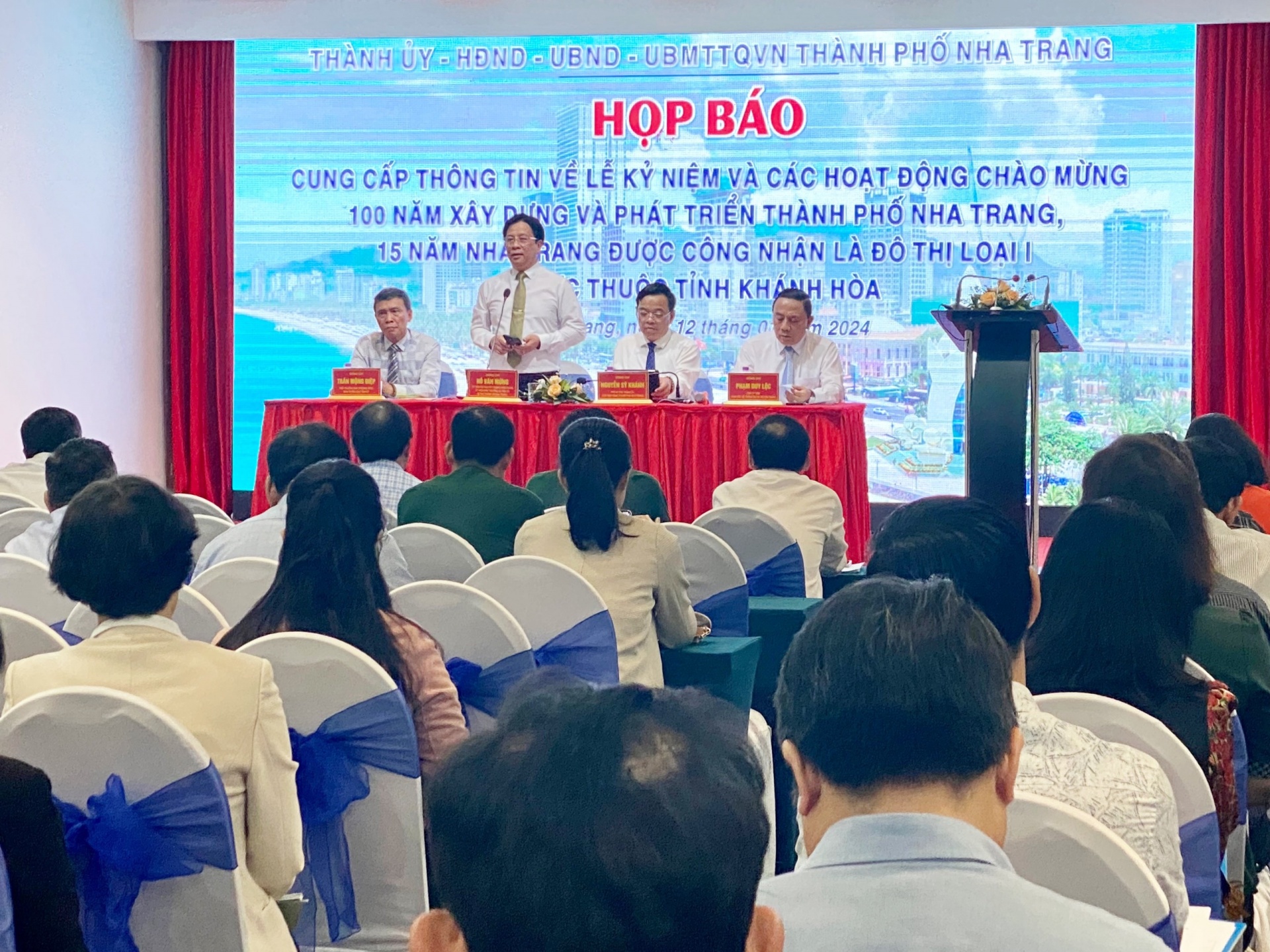 Họp báo về Lễ kỷ niệm và các hoạt động chào mừng 100 năm xây dựng và phát triển thành phố Nha Trang Họp báo về Lễ kỷ niệm và các hoạt động chào mừng 100 năm xây dựng và phát triển thành phố Nha Trang