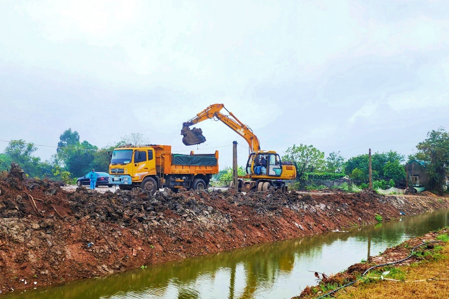 “Vượt nắng, thắng mưa” nỗ lực đưa dự án về đích theo kế hoạch