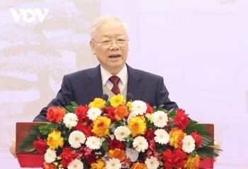 tu hao va tin tuong duoi la co ve vang cua dang quyet tam xay dung mot nuoc viet nam ngay cang giau manh van minh van hien va anh hung