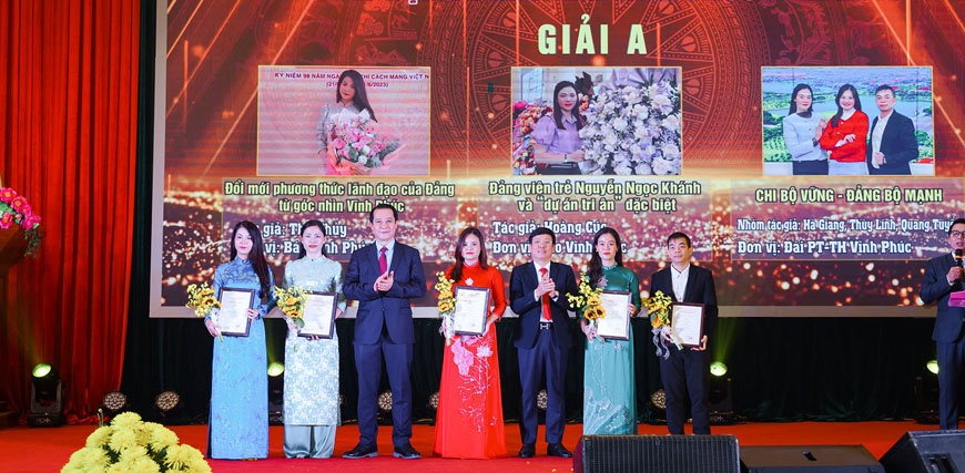 Vinh danh các tác giải đạt giải báo chí về Xây dựng Đảng tỉnh Vĩnh Phúc năm 2023