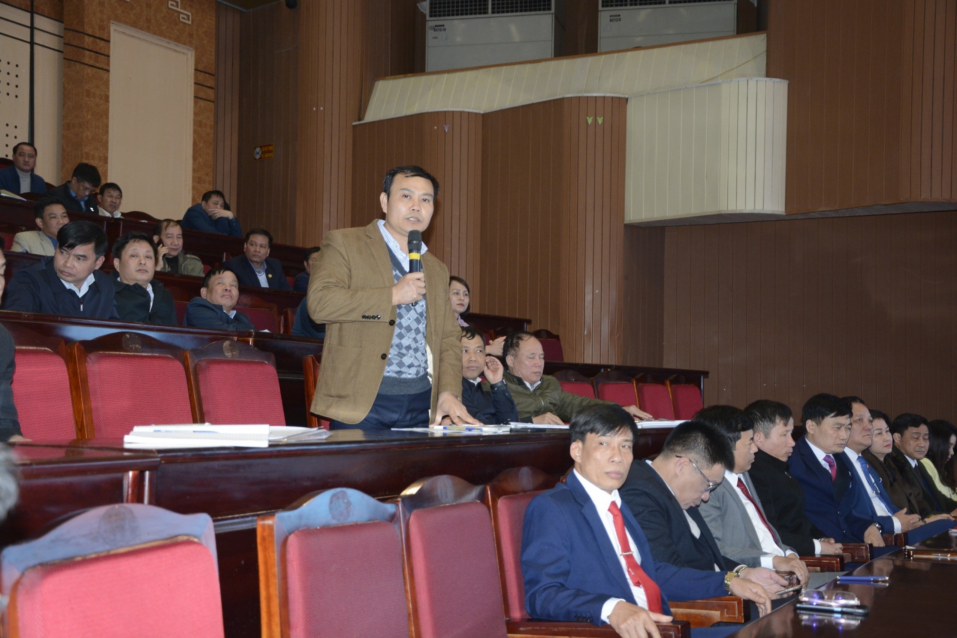 Thường trực Tỉnh ủy Bắc Ninh đối thoại với lãnh đạo cấp xã, phường, thị trấn