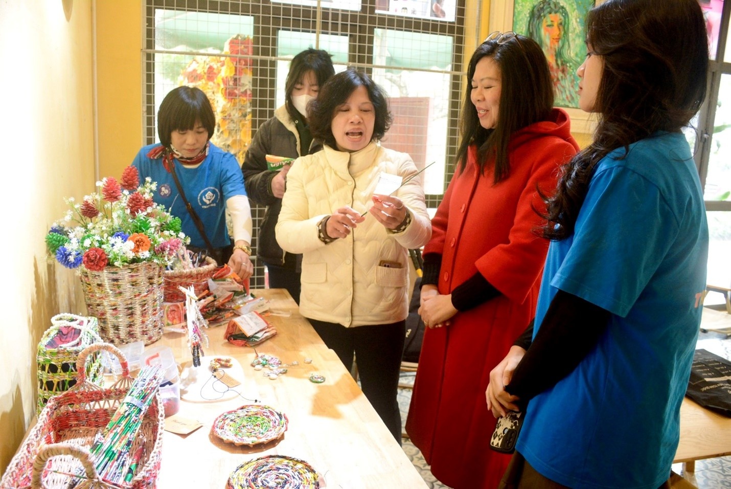 Chăm sóc thính lực để đôi tai được nghe  “âm thanh của yêu thương”