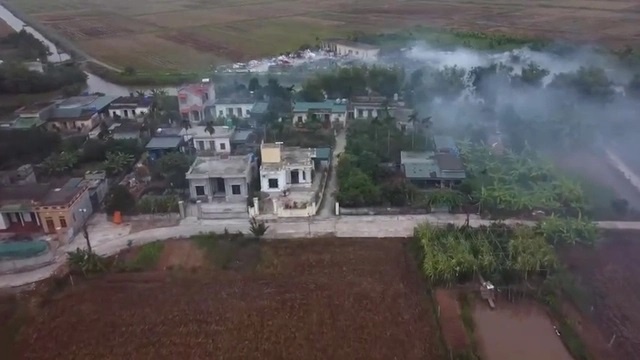 Thái Bình: Người dân ‘sống mòn’ cùng mùi hôi thối, khói bụi từ bãi rác khổng lồ