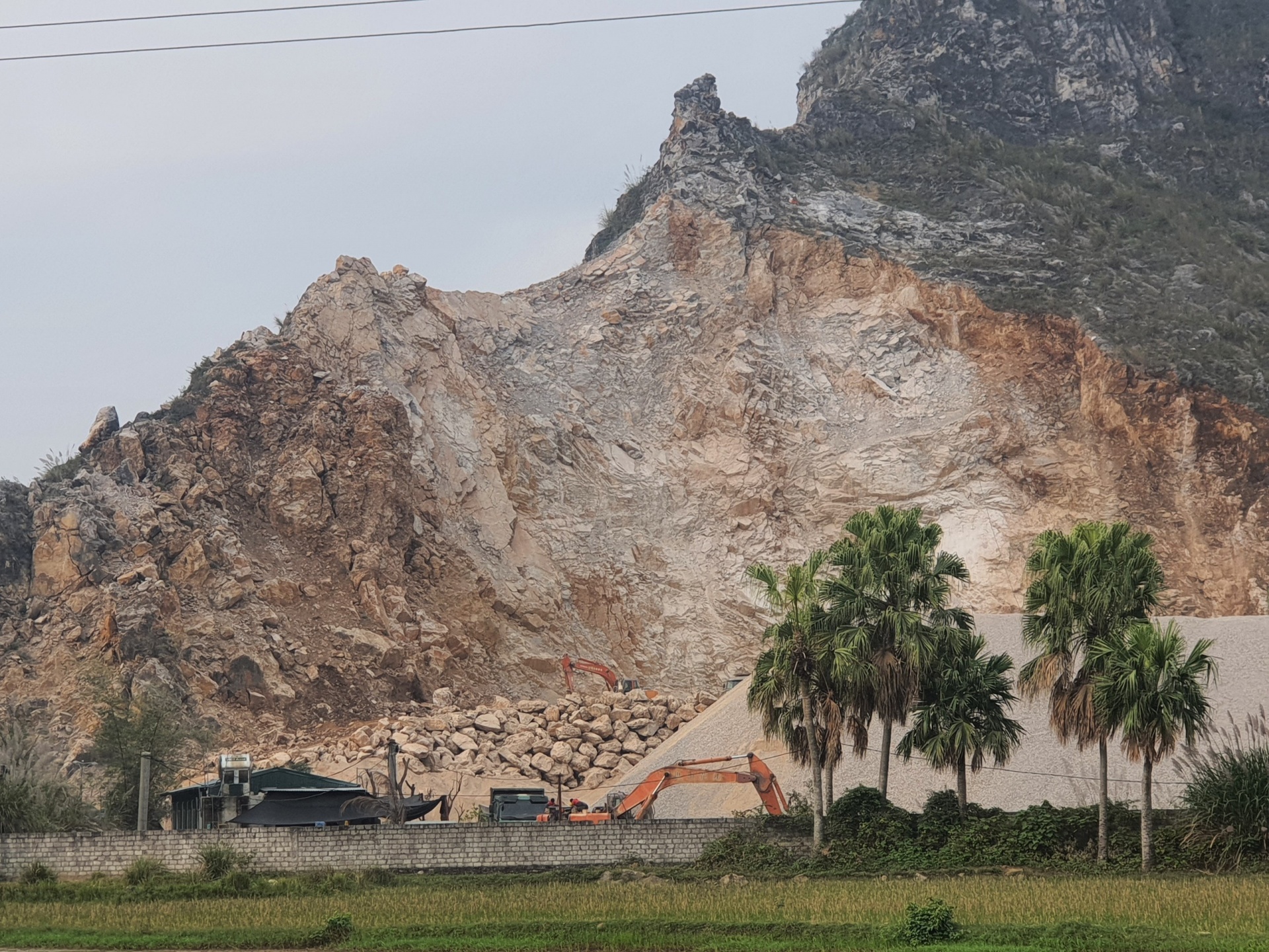 Thanh Hóa: Phạt nặng nhiều doanh nghiệp vi phạm trong khai thác khoáng sản