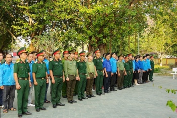 hanh trinh tuoi tre vinh long vi bien dao que huong