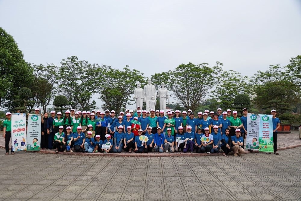 Tình nguyện viên Nghệ An với chương trình Clean Day 2024 Tình nguyện viên Nghệ An với chương trình Clean Day 2024