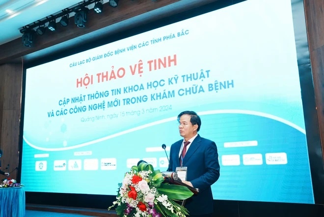 Phó giáo sư Đào Xuân Cơ - Giám đốc Bệnh viện Bạch Mai phát biểu tại hội nghị. (Ảnh: PV/Vietnam+)