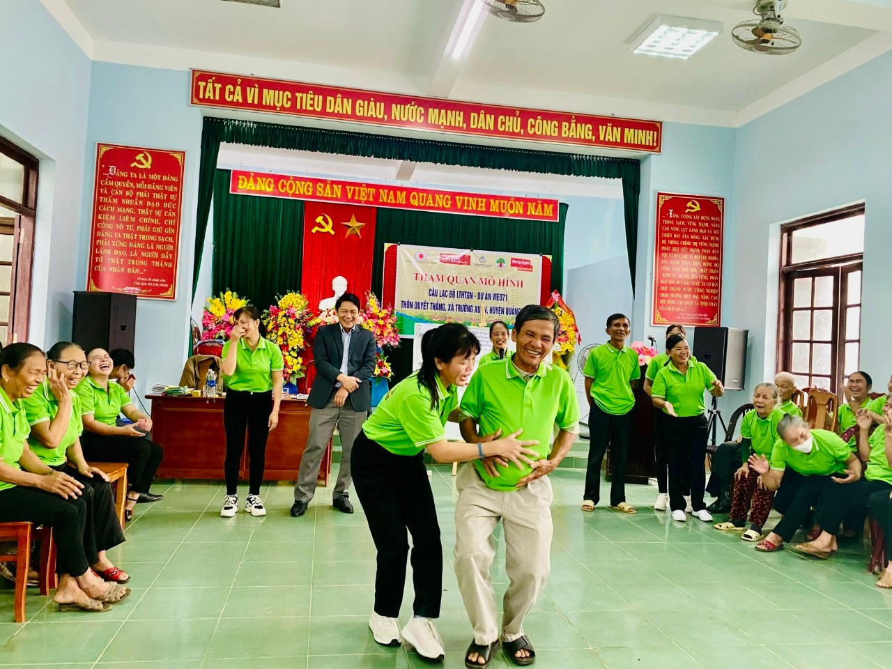 CLB LTHTGN sinh hoạt định kỳ hàng tháng