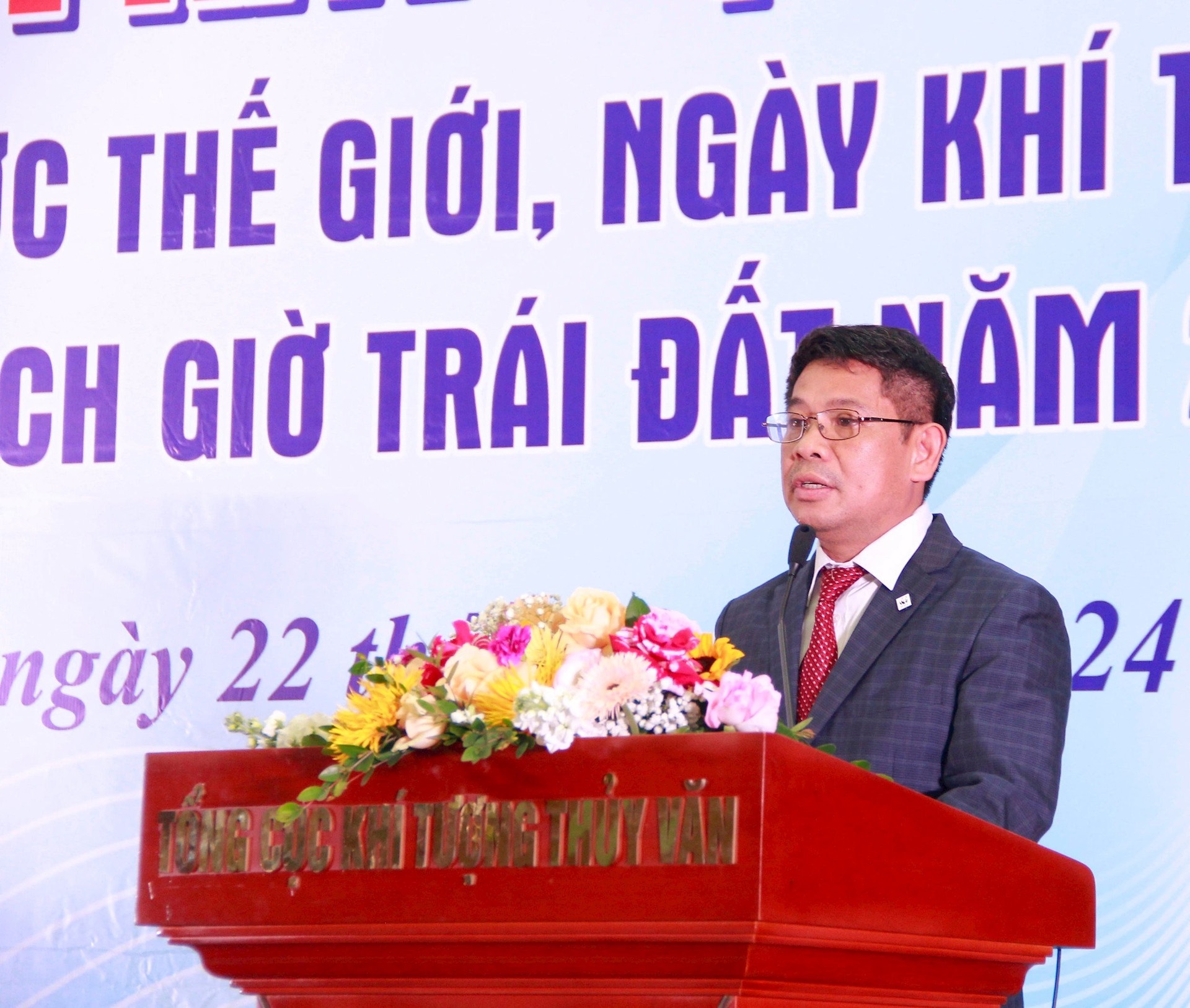 Ông Văn Ngọc Thịnh, Giám đốc Tổ chức quốc tế về bảo tồn thiên nhiên Việt Nam phát biểu Ông Văn Ngọc Thịnh, Giám đốc Tổ chức quốc tế về bảo tồn thiên nhiên Việt Nam phát biểu