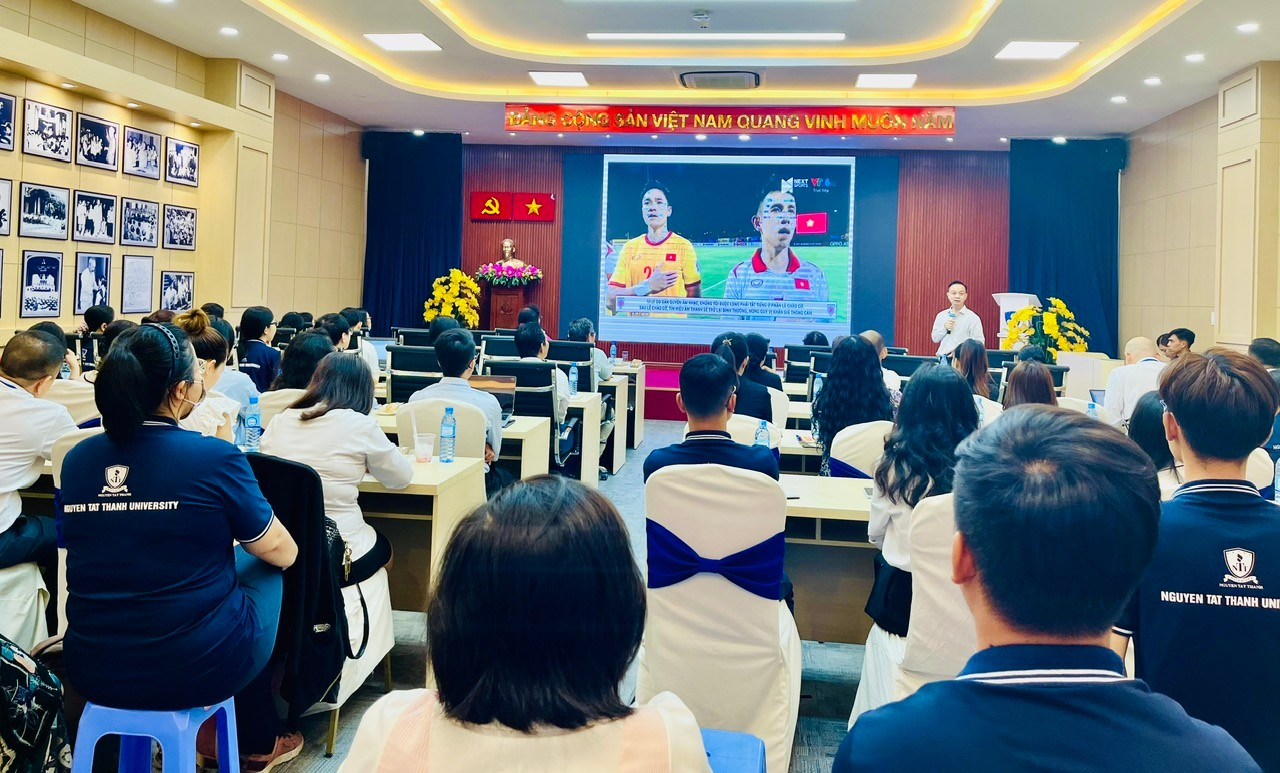 Hình ảnh các đại biểu, cán bộ giảng viên, nghiên cứu viên Trường Đại học  Nguyễn Tất Thành tham dự tập huấn