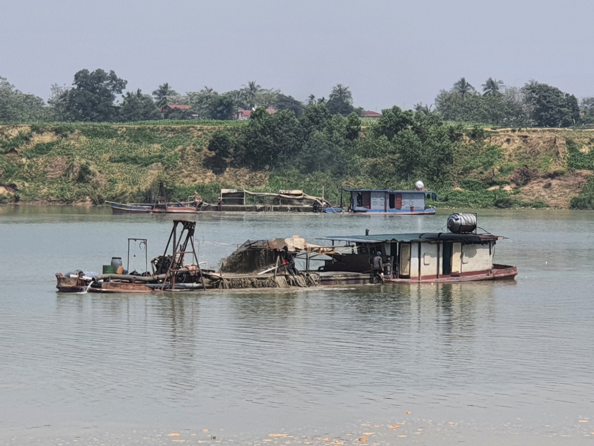 UBND tỉnh Thanh Hóa vừa phê duyệt phương án đấu giá quyền khai thác khoáng sản một số mỏ cát trên địa bàn tỉnh