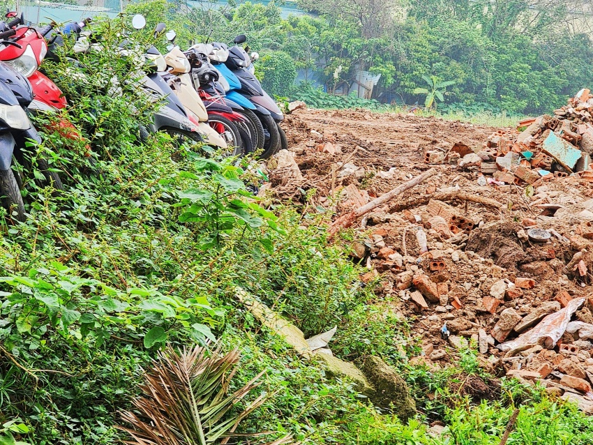 Cần làm rõ trách nhiệm trong việc dùng phế thải  san lấp đất nông nghiệp, đất dự án